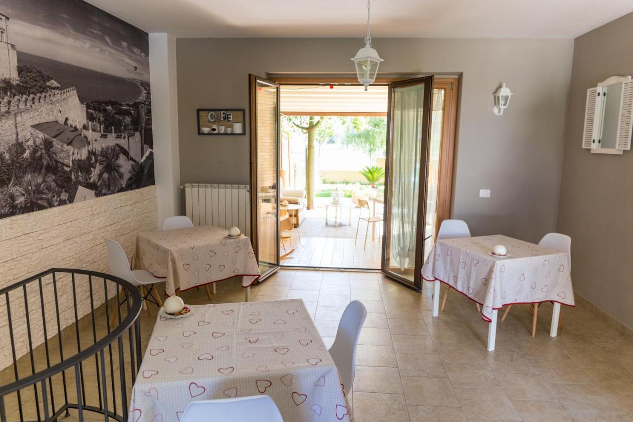Villa Saraceni Васто Екстериор снимка
